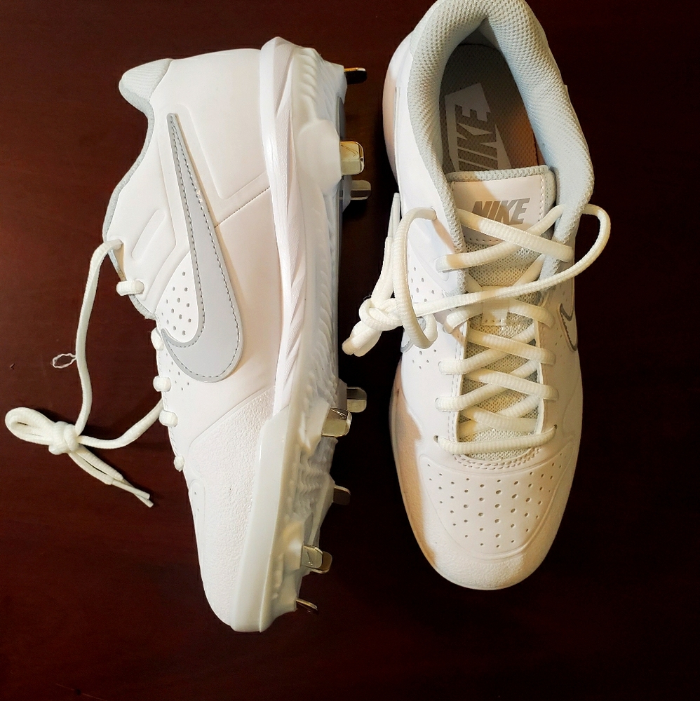 New Nike Baseball Cleats